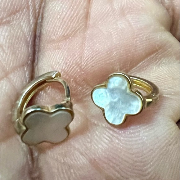 Mini clover hoops - Picture 2 of 4